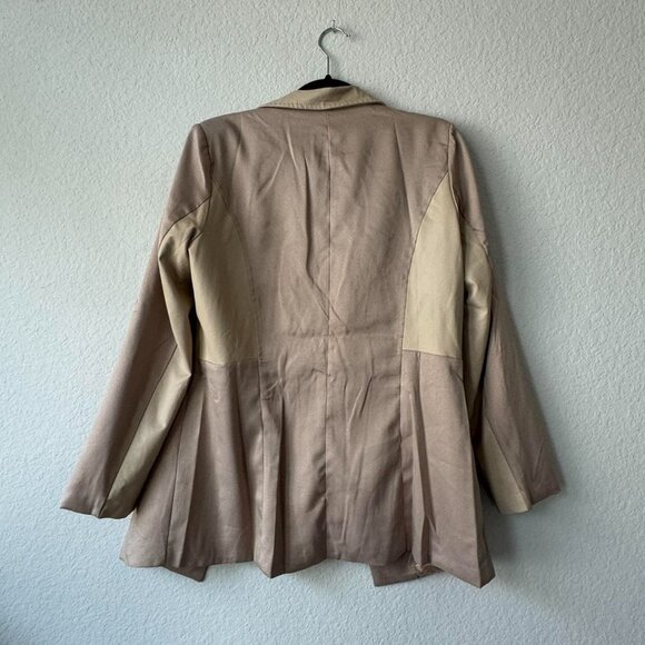 Tan oversized blazer🤎👢 - Picture 6 of 8